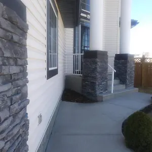 680 Sq Ft Private Space With Ensuite Bathroom Calgary